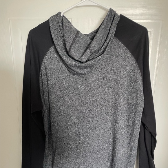 Men’s grey hooded shirt (fits like medium) - Picture 2 of 3